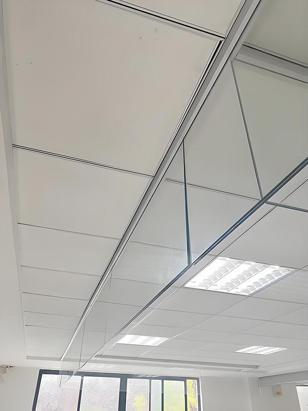 武都玻璃武都挡烟垂壁