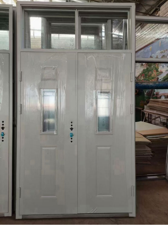 武都学校教室门