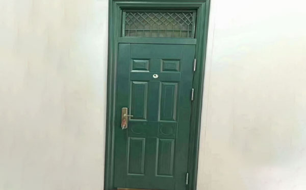 武都学校教室门