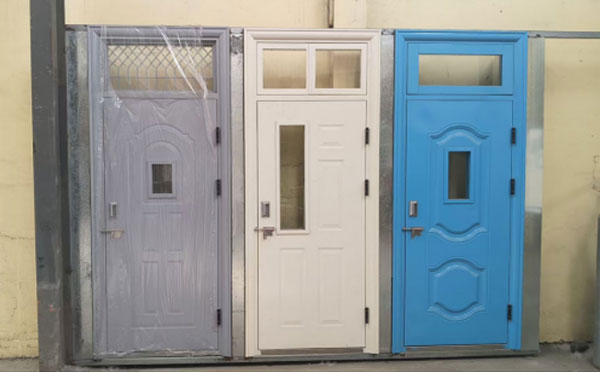 武都学校教室门